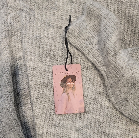 Sincerely Jules Sweater Women Small Size gray NWT - Picture 4 of 6
